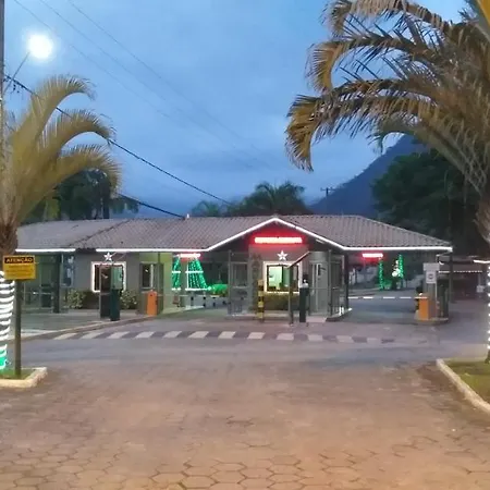 Villagio Charmoso Na Praia Da Mococa Caraguatatuba Exterior photo